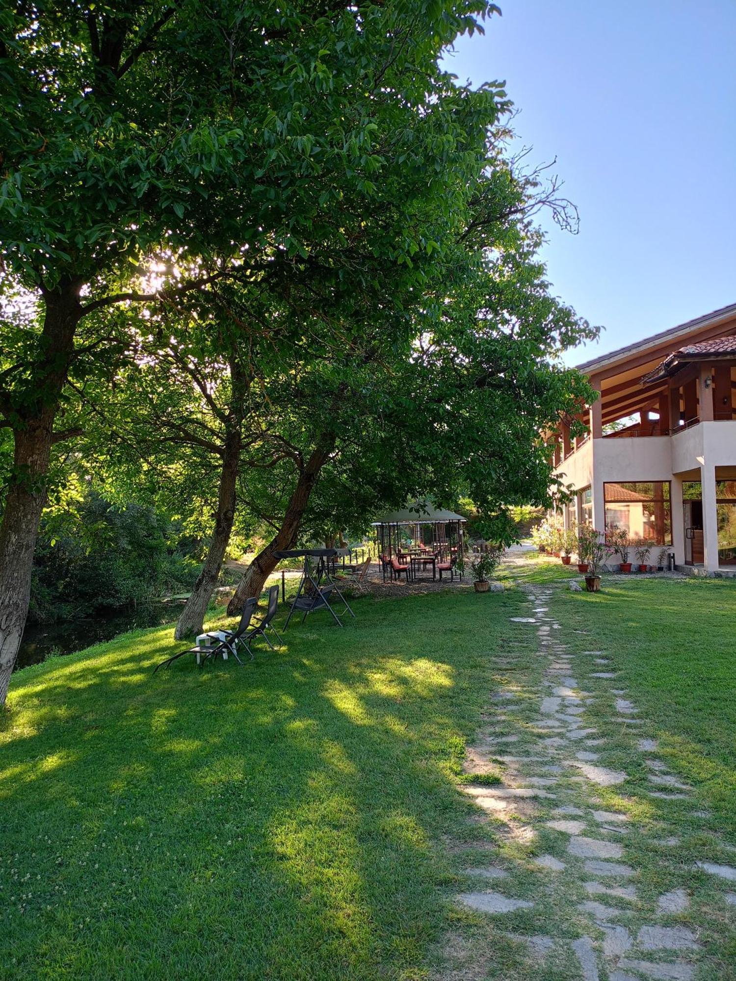 Perperеshka River Villas Stremtsi エクステリア 写真