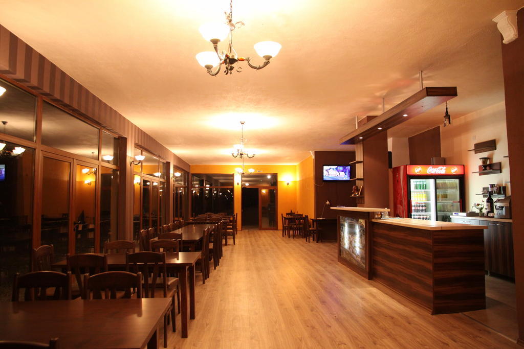 Perperеshka River Villas Stremtsi エクステリア 写真