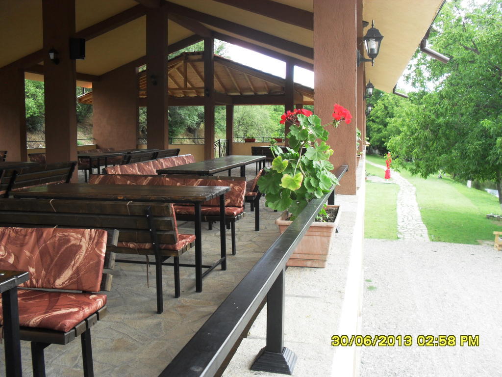 Perperеshka River Villas Stremtsi エクステリア 写真