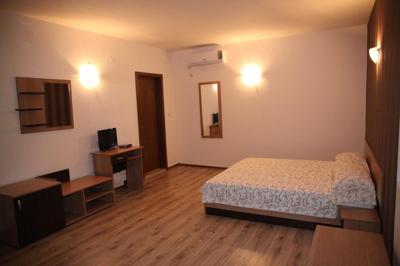 Perperеshka River Villas Stremtsi エクステリア 写真
